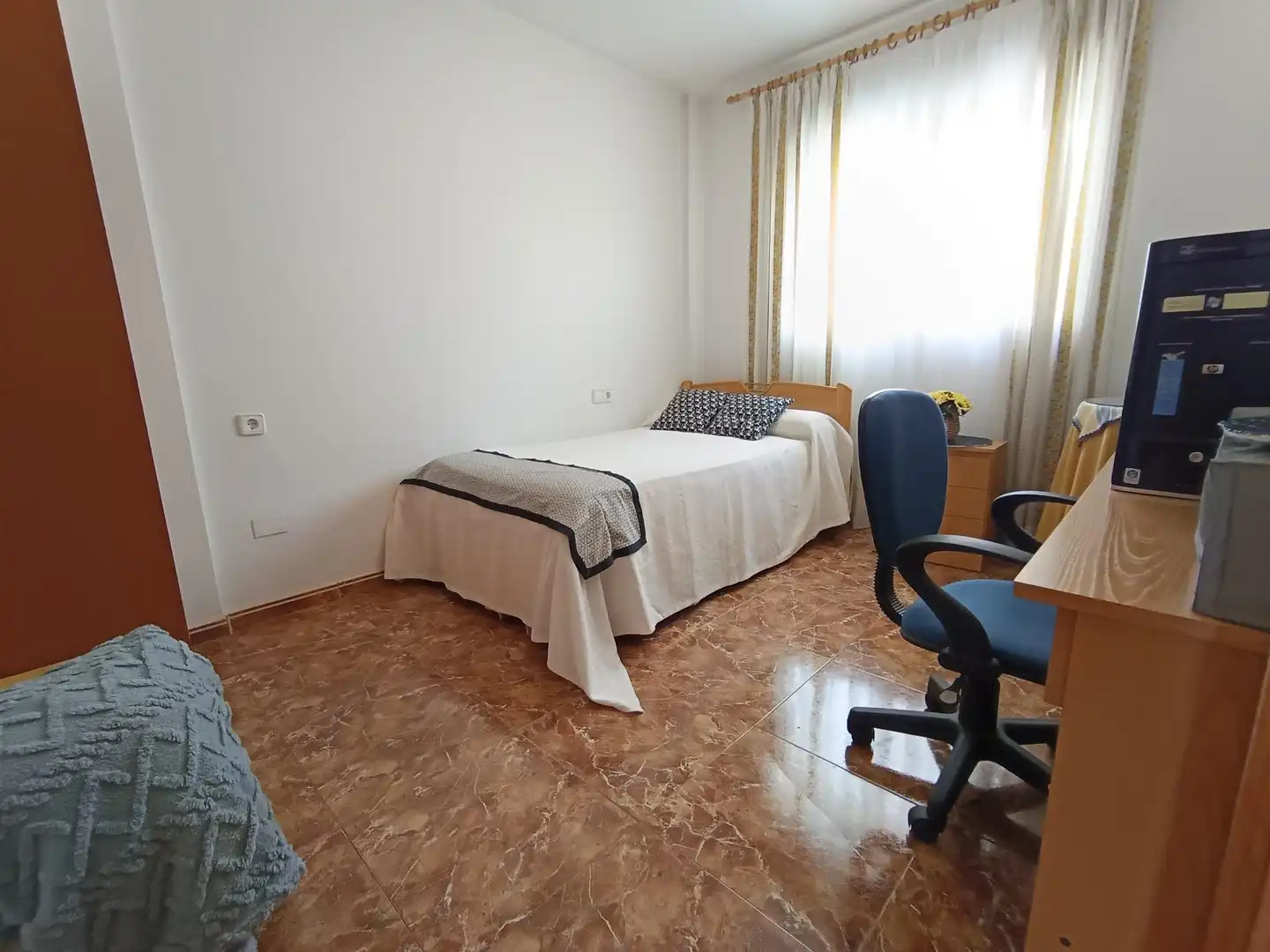 Schlafzimmer von Einfamilien-Reihenhaus zum Verkauf in Ulea mit Klimaanlage, Heizung und Terrasse