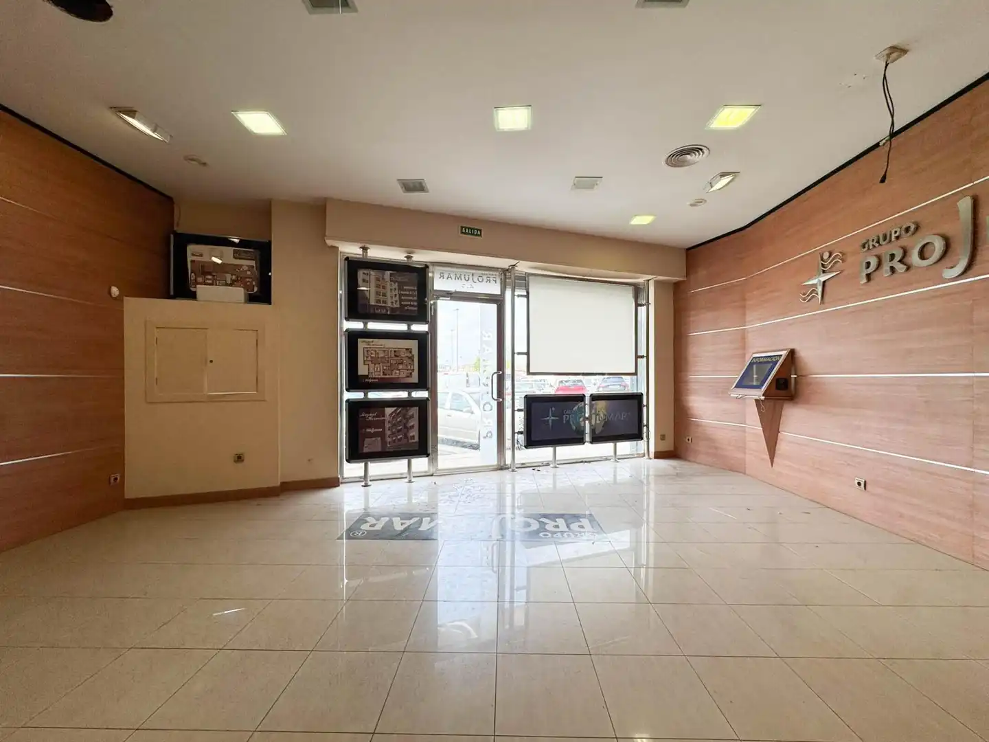 Business premises to rent in Calle JOAQUIN MARTINEZ MACIA, imagen 5