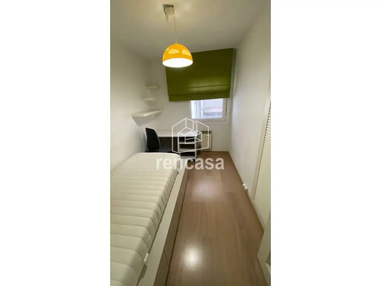 Bedroom of Flat for rent in Lleida  with Air Conditioner, Heating and Parquet flooring