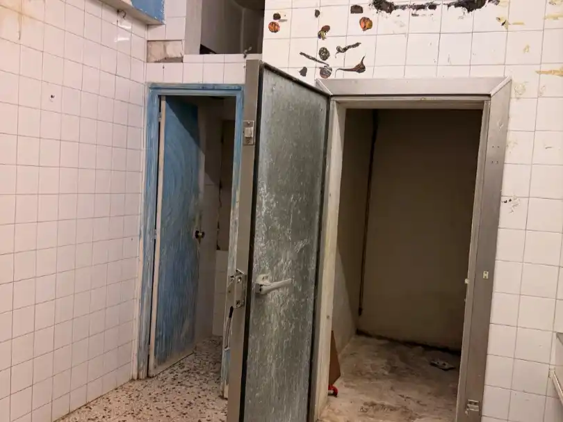 Badezimmer von Geschaftsraum zur Miete in Lleida mit Klimaanlage