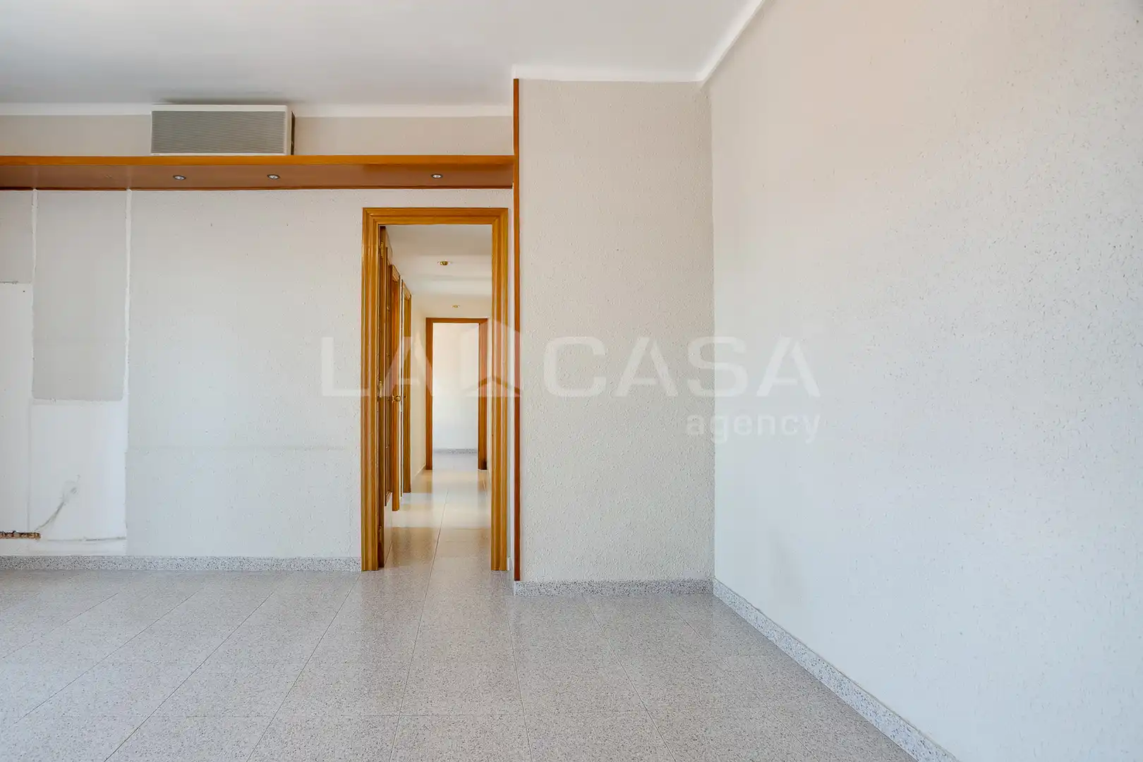 Piso en venta en Barcelona con Calefacción y Balcón