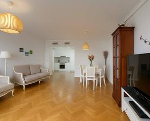 Living room of Flat for sale in San Sebastián de los Reyes  with Air Conditioner, Heating and Terrace