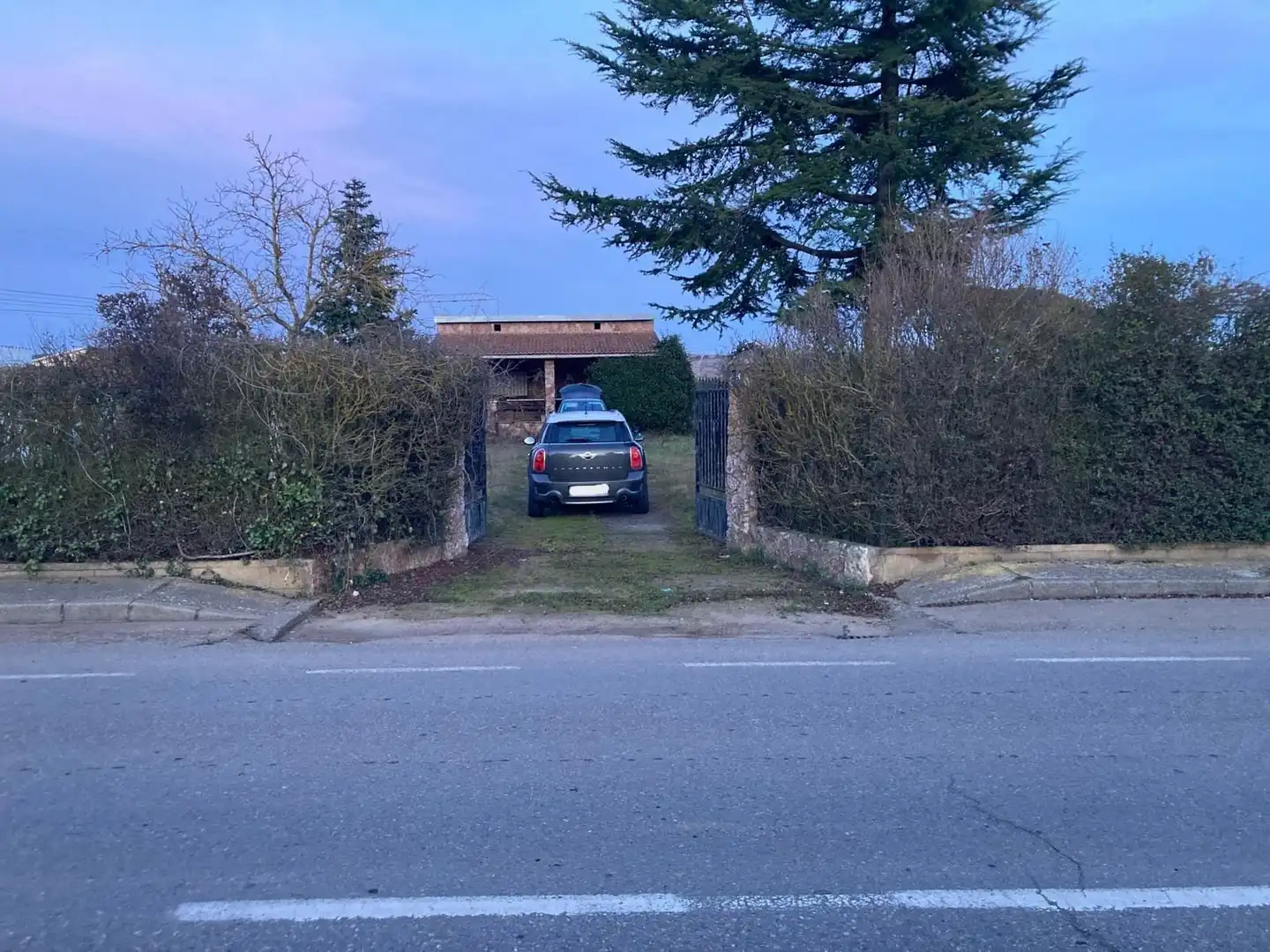 Country homes for sale in Villaturiel  with Private garden