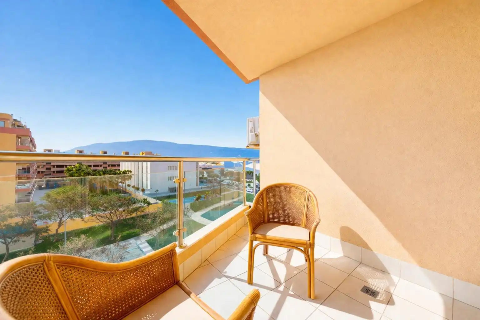 Balcony of Flat for rent in Roquetas de Mar  with Air Conditioner, Heating and Private garden