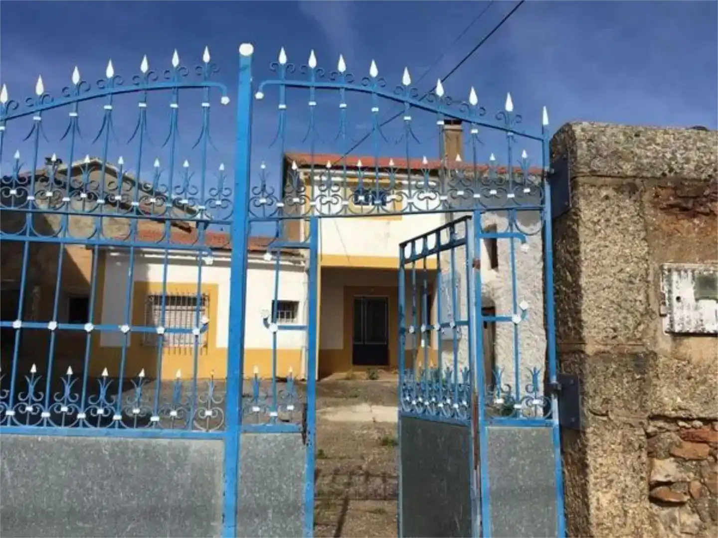 Vista exterior de Casa o chalet en venta en Sepulcro-Hilario