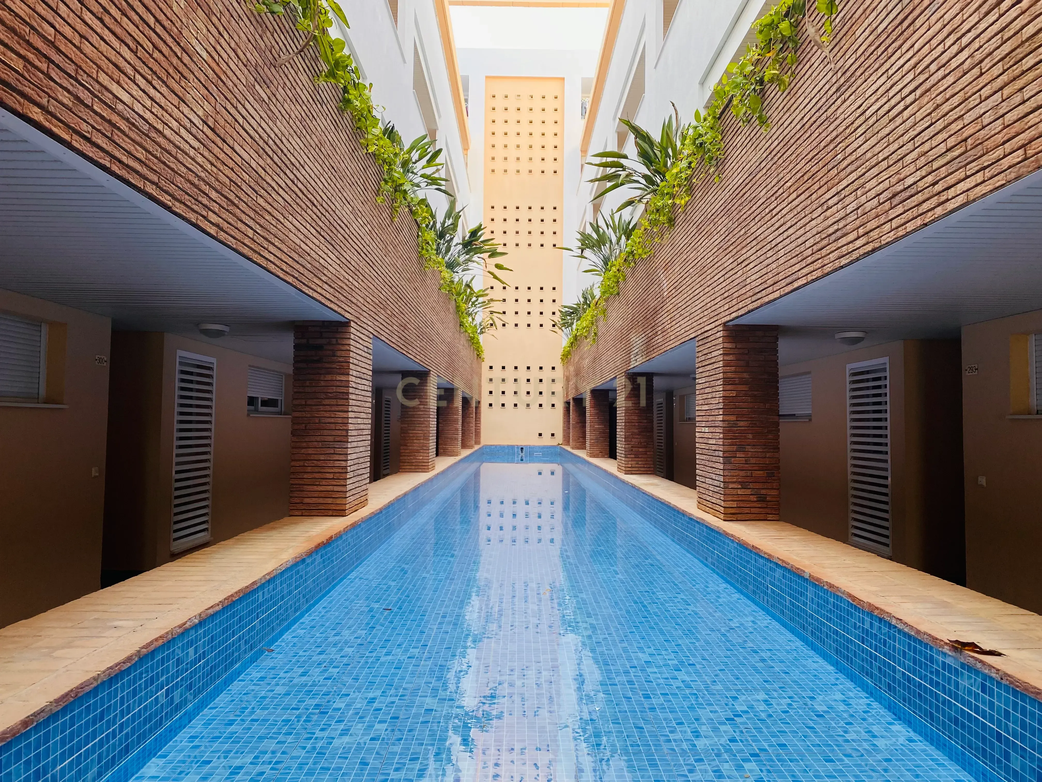 Piscina de Pis en venda en El Ejido amb Aire condicionat, Jardí privat i Piscina comunitària