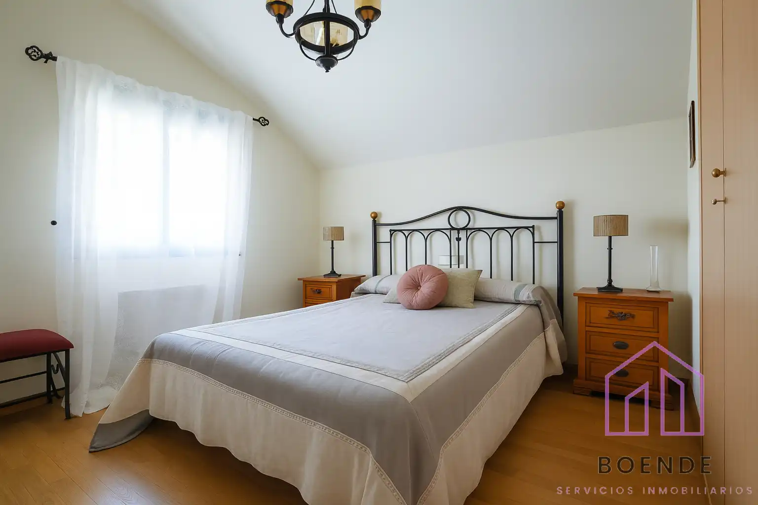 Habitación de Casa o chalet en venta en Rivas-Vaciamadrid con Aire acondicionado, Calefacción y Jardín privado