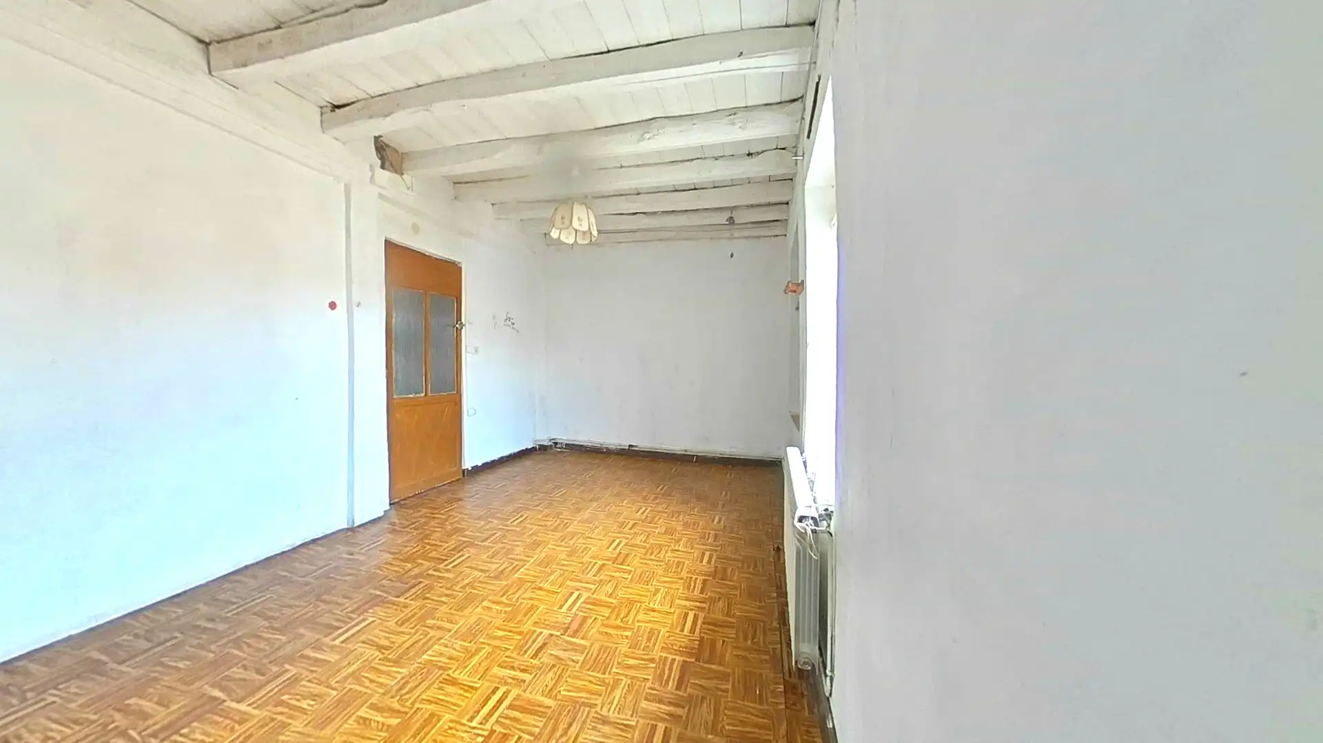 Casa adosada en venda a Escudero, Campaspero