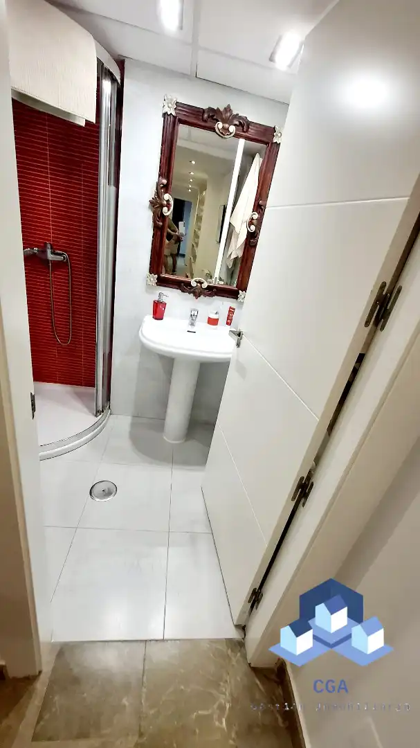 Bathroom of Flat for sale in Lorca  with Air Conditioner, Heating and Parquet flooring