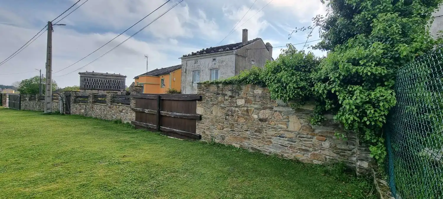 Residencial en venda a N/A, Castropol