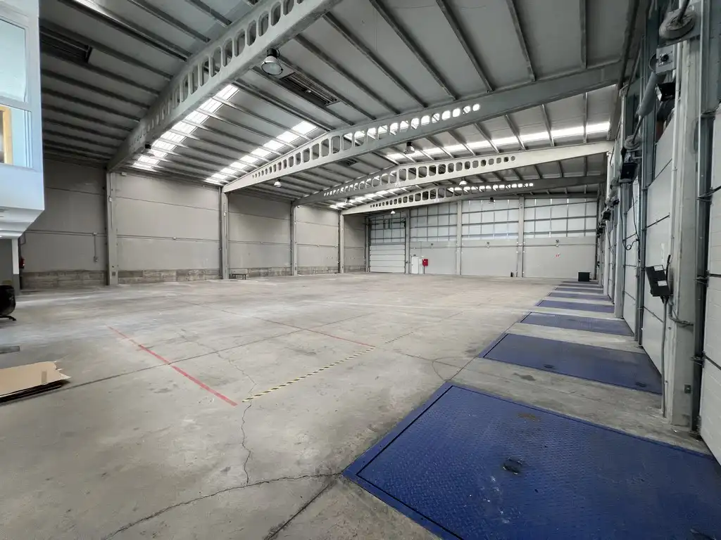 Industriegebäude zur Miete in Rúa dos Carros 1, imagen 2