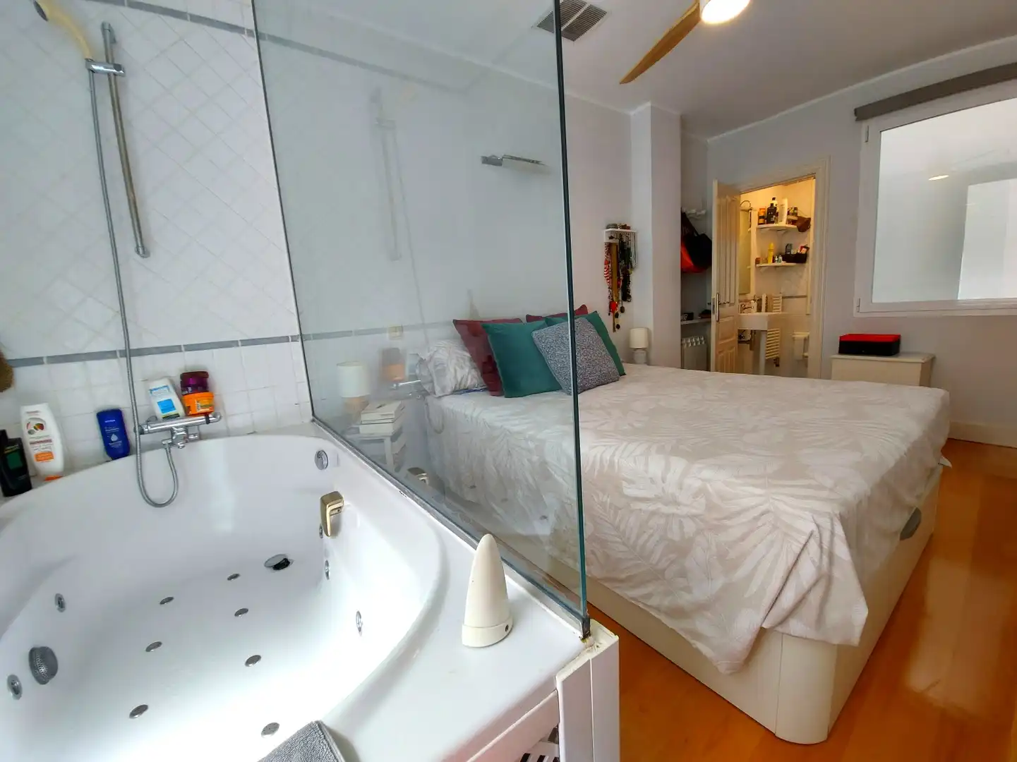 Bedroom of Flat for sale in  Logroño  with Heating, Parquet flooring and Balcony