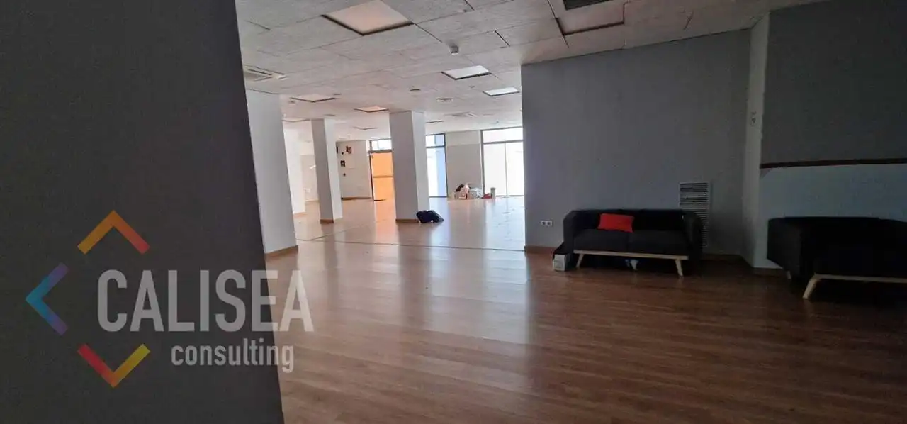Business premises for sale in Centre - Sant Oleguer, imagen 5
