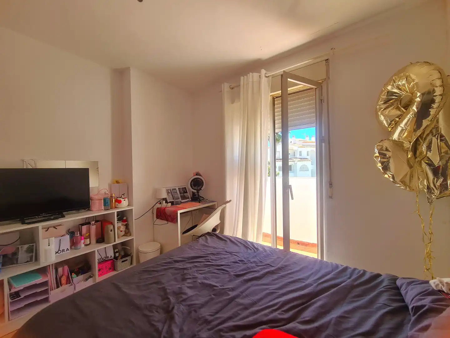 Dormitori de Casa adosada en venda en Estepona amb Aire condicionat, Jardí privat i Terrassa