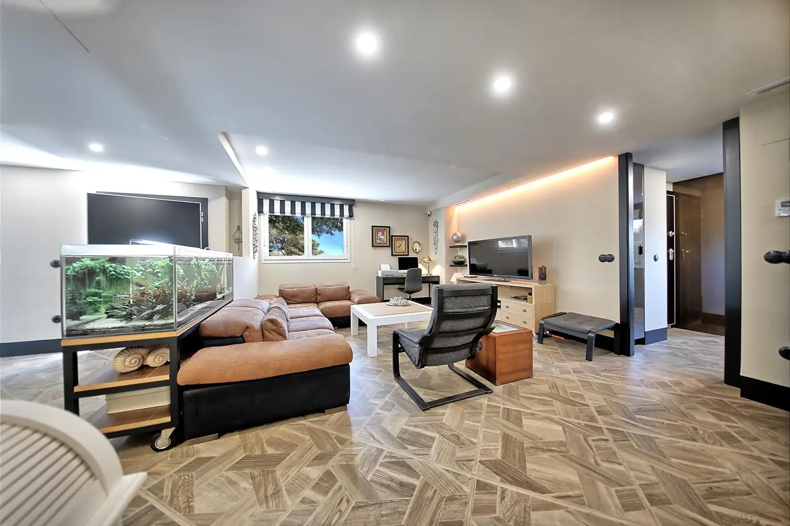Living room of Ground floor for sale in Valencia  with Air Conditioner, Heating and Alarm
