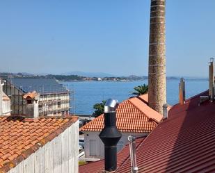 Vista exterior de Casa o xalet en venda en Ribeira amb Terrassa