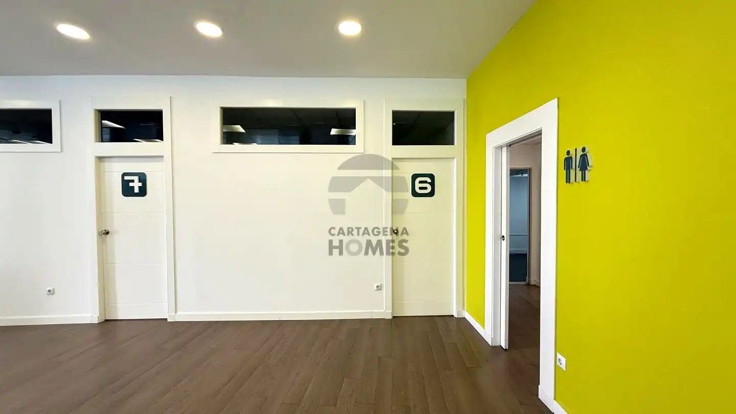 Local en venta en Cartagena con Aire acondicionado