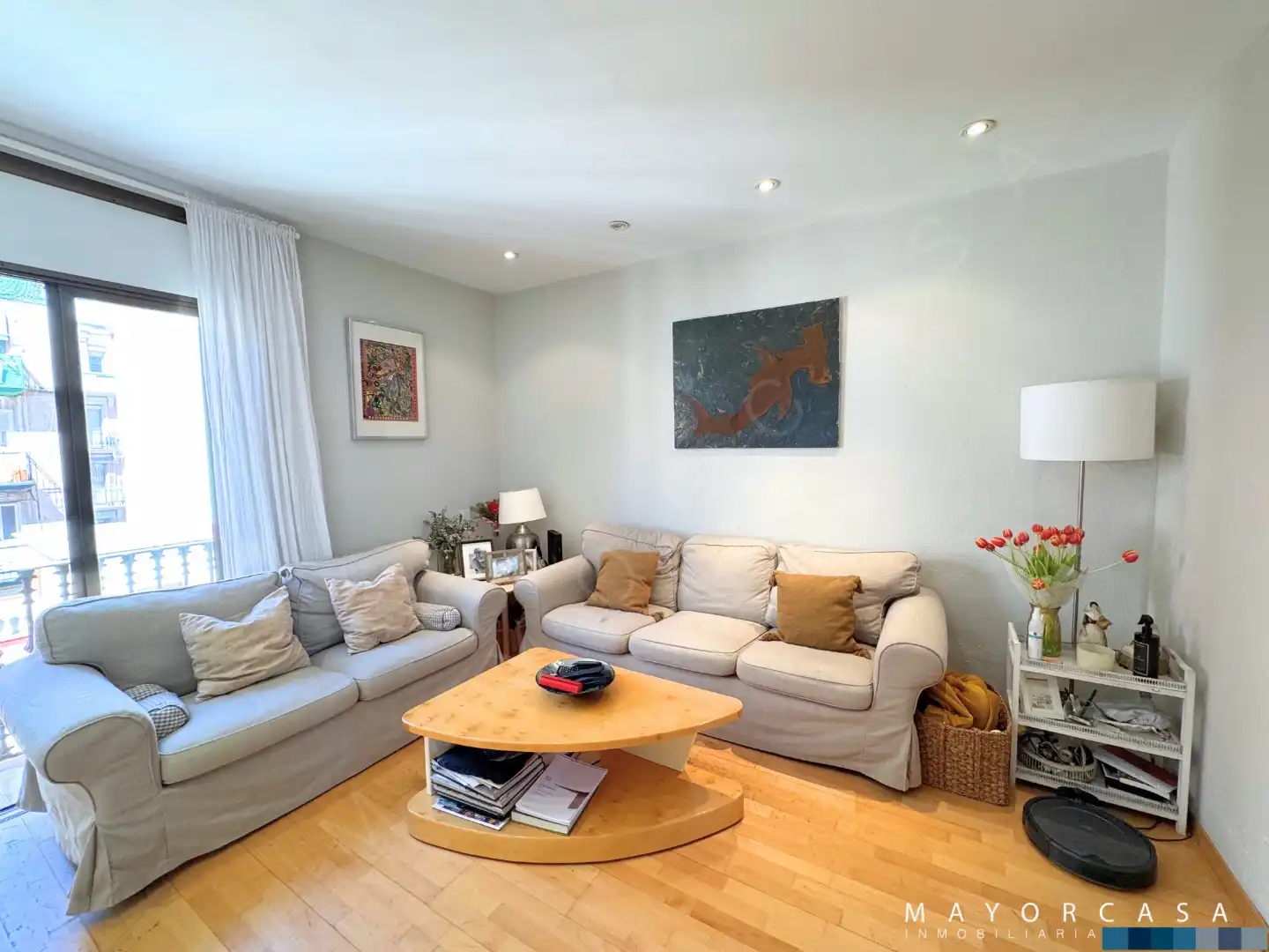 Sala d'estar de Pis en venda en  Barcelona Capital amb Aire condicionat, Terrassa i Balcó