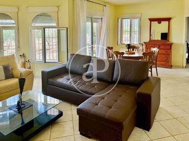 Casa con balcón en venta en Onil