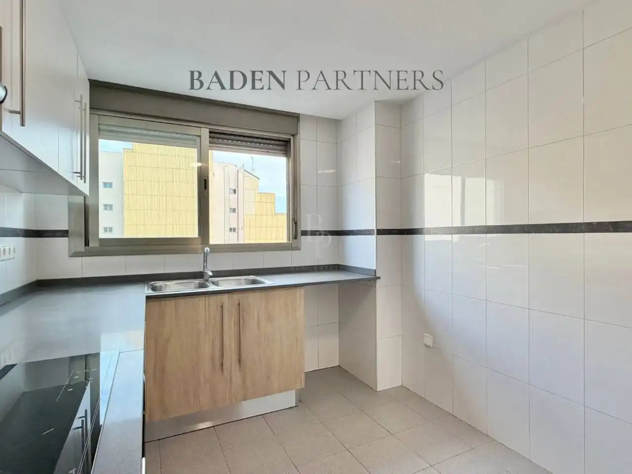 Flat with lift to rent in Casco Urbano, imagen 9