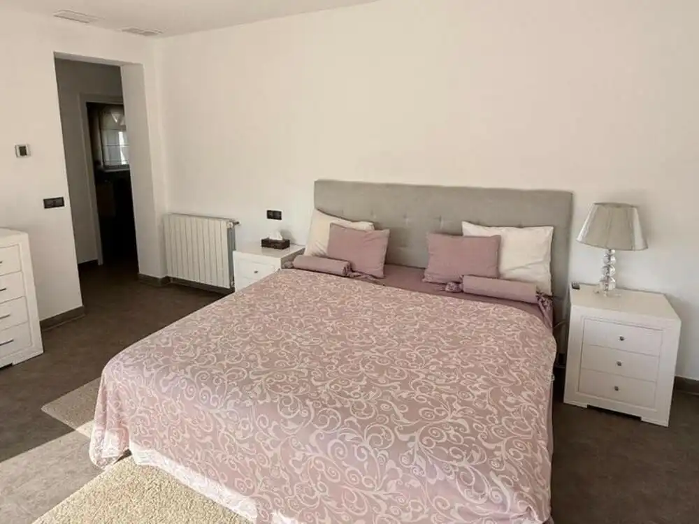 Bedroom of Houses for rent in Estepona  with Air Conditioner, Heating and Private garden