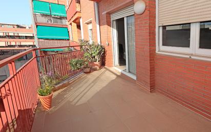 Vista exterior de Pis en venda en Esplugues de Llobregat