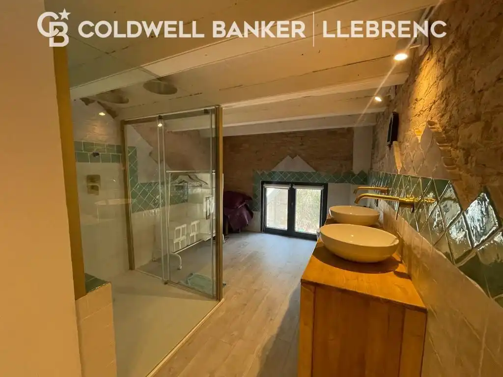 Baño de Dúplex de alquiler en Barcelona con Parquet, Amueblado y Horno