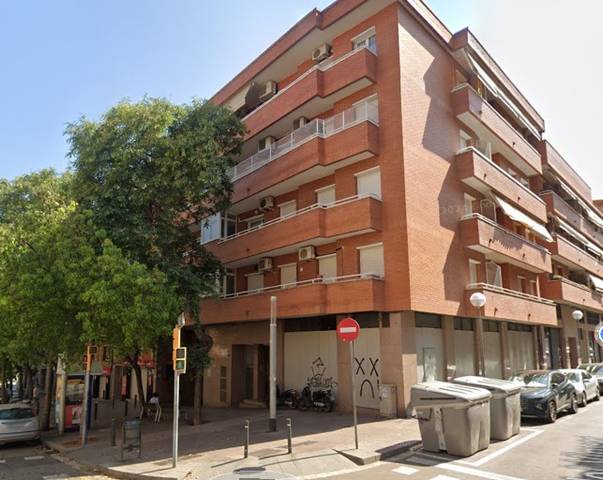 Local comercial en Alquiler en C/ Argullos en La Prosperitat