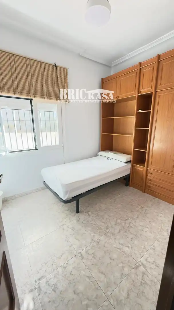 Bedroom of Flat for rent in Cáceres  with Air Conditioner, Heating and Terrace