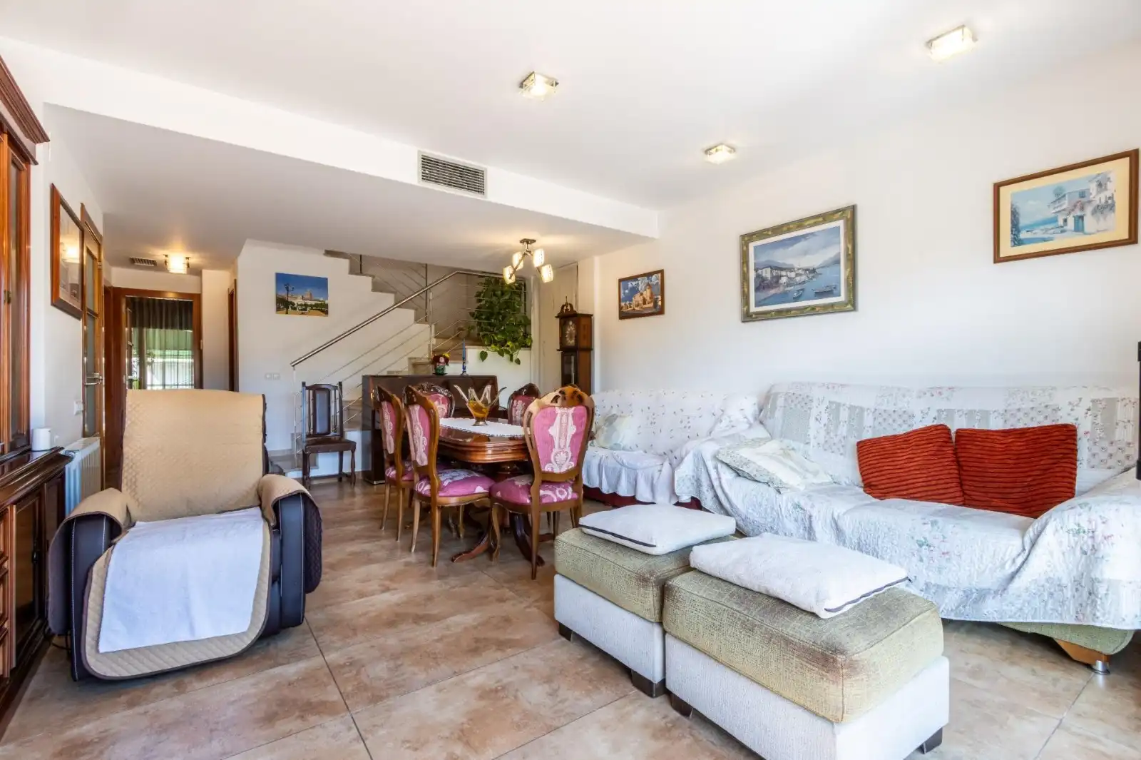 Living room of Detached homes for sale in Castellar del Vallès  with Heating and Swimming Pool