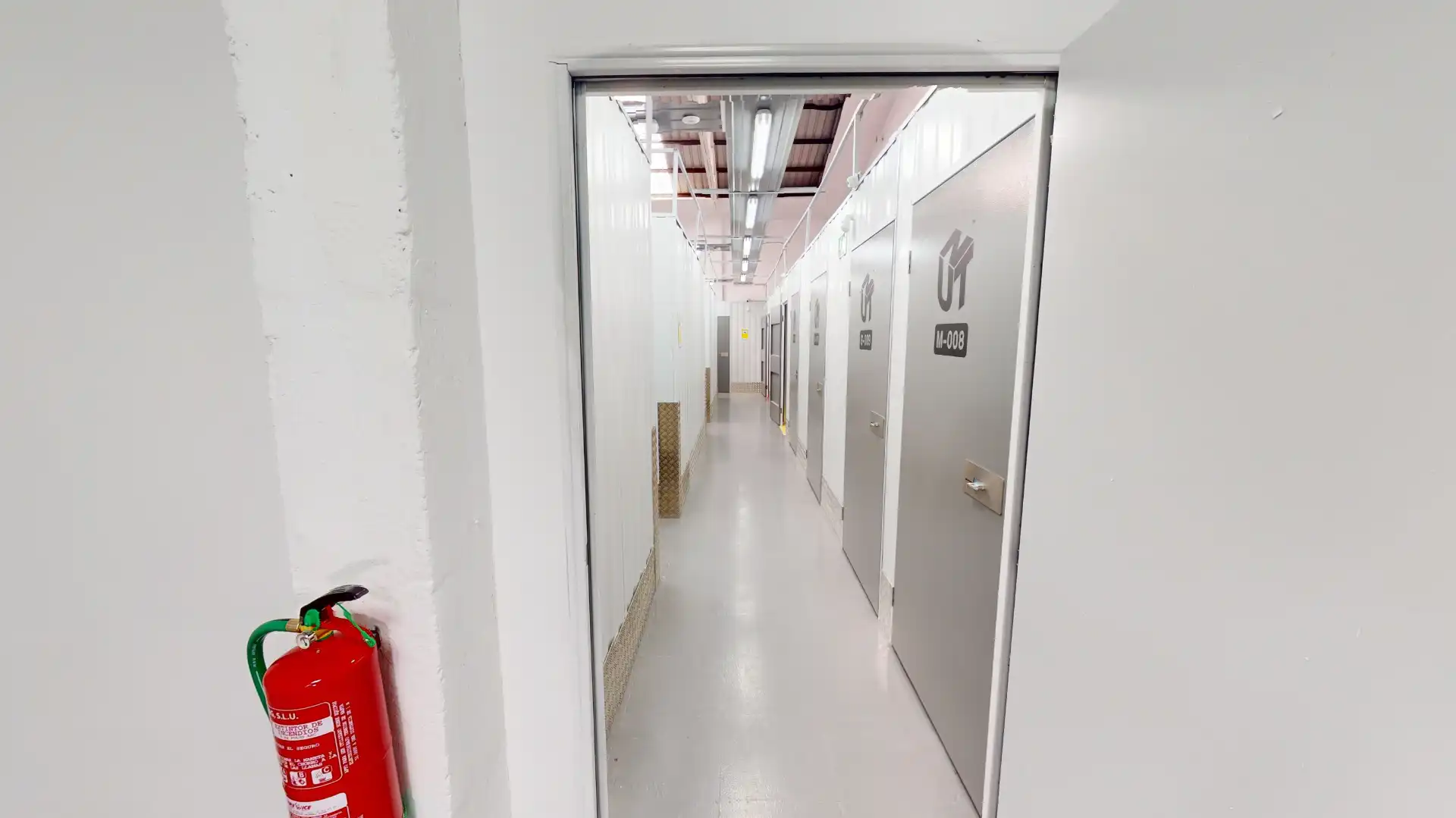 Storage room for rent in Madrid  with Alarm