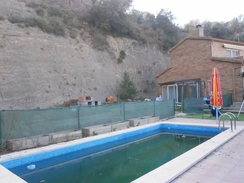 Piscina de Residencial en venta en Abrera