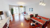 Living room of Flat for sale in Donostia - San Sebastián   with Heating, Storage room and Balcony