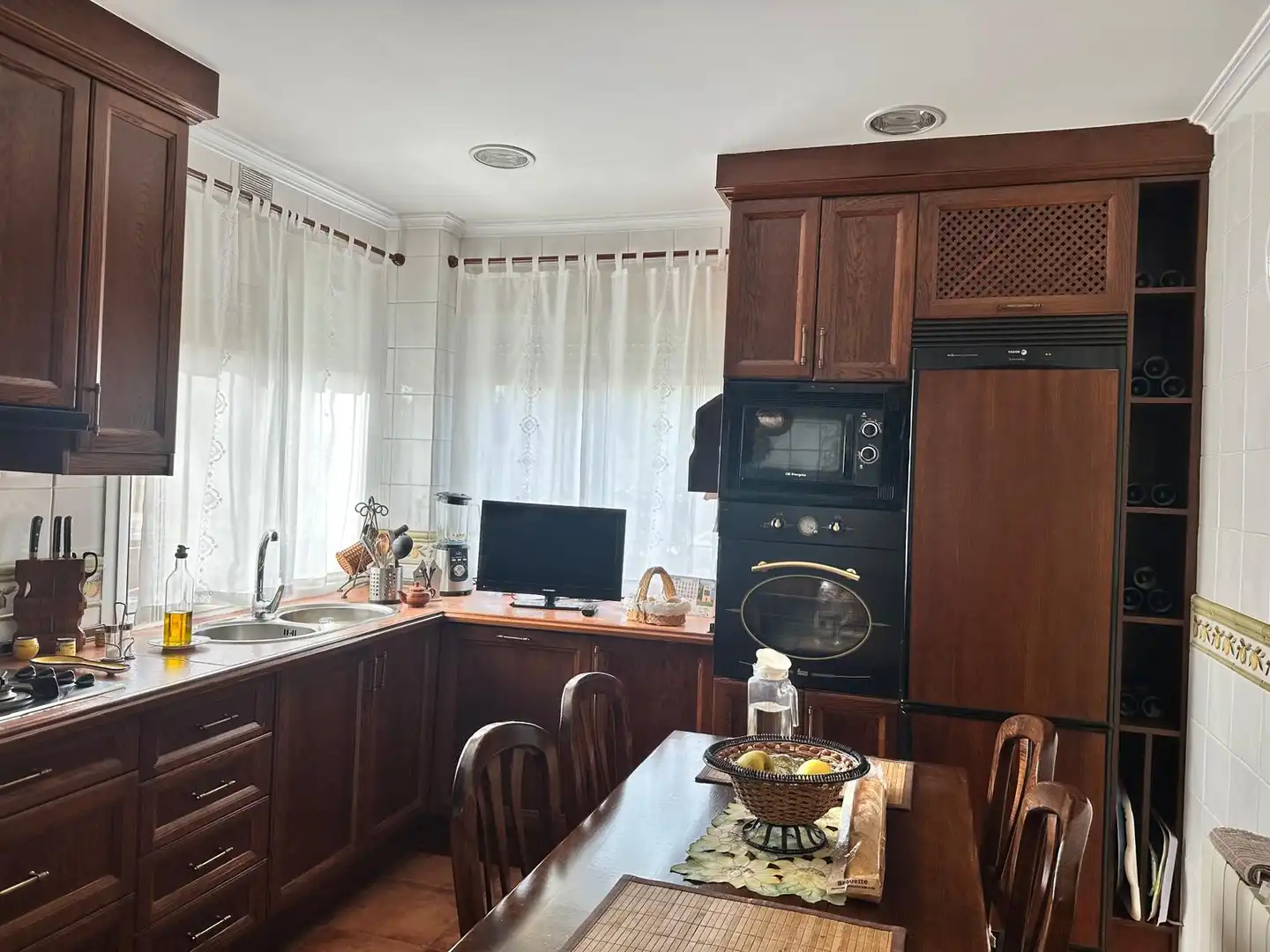 Casa adosada en venta en Calle Suiza, Nuevo Parque