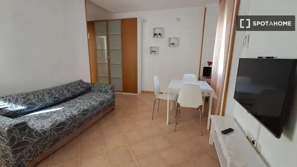Piso en alquiler en Centro, imagen 2