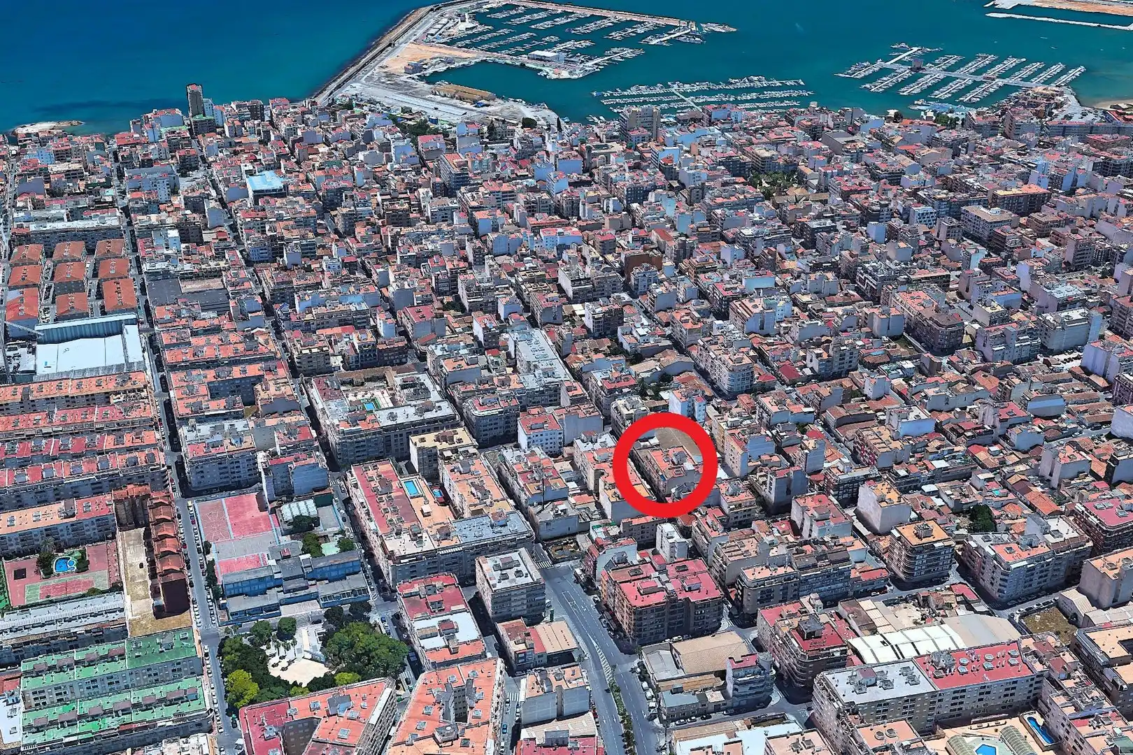 Vista exterior de Àtic en venda en Torrevieja amb Aire condicionat, Calefacció i Terrassa