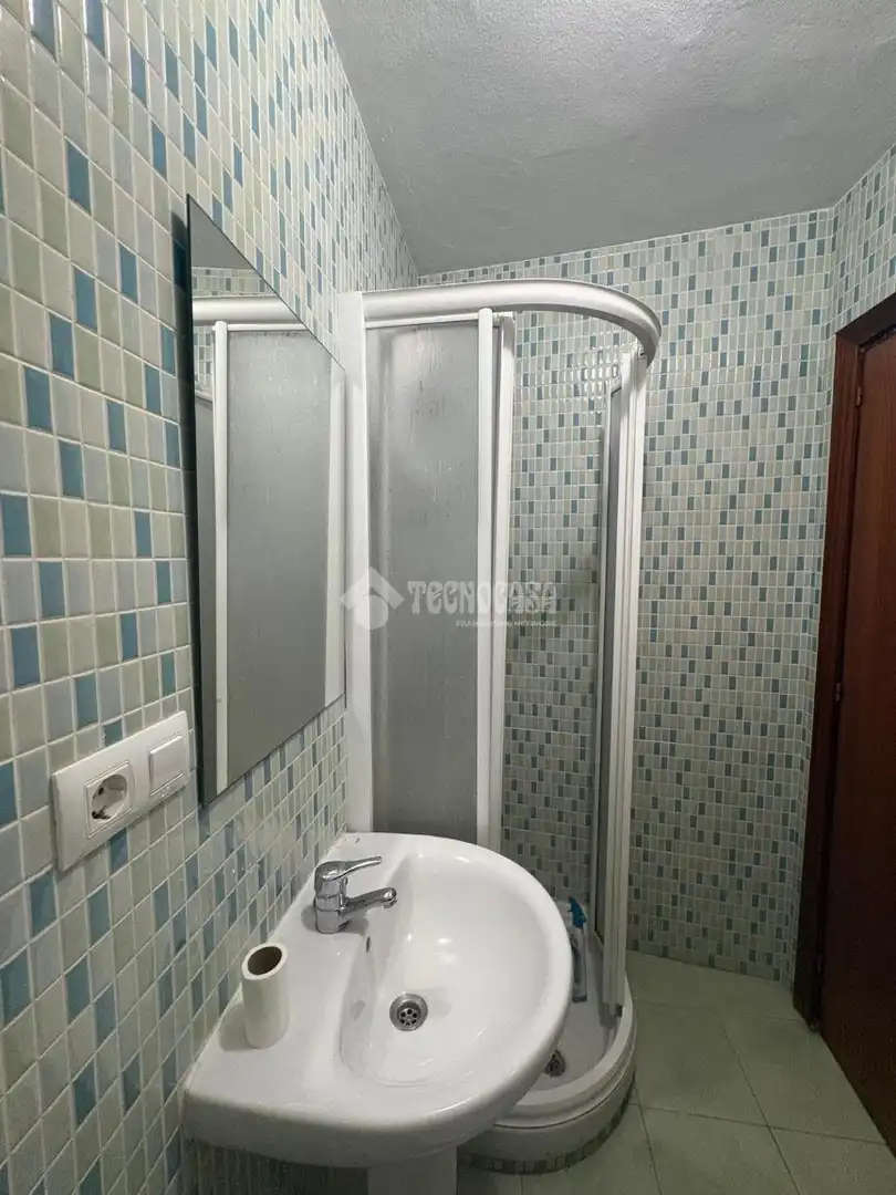 Bany de Pis en venda en San Roque