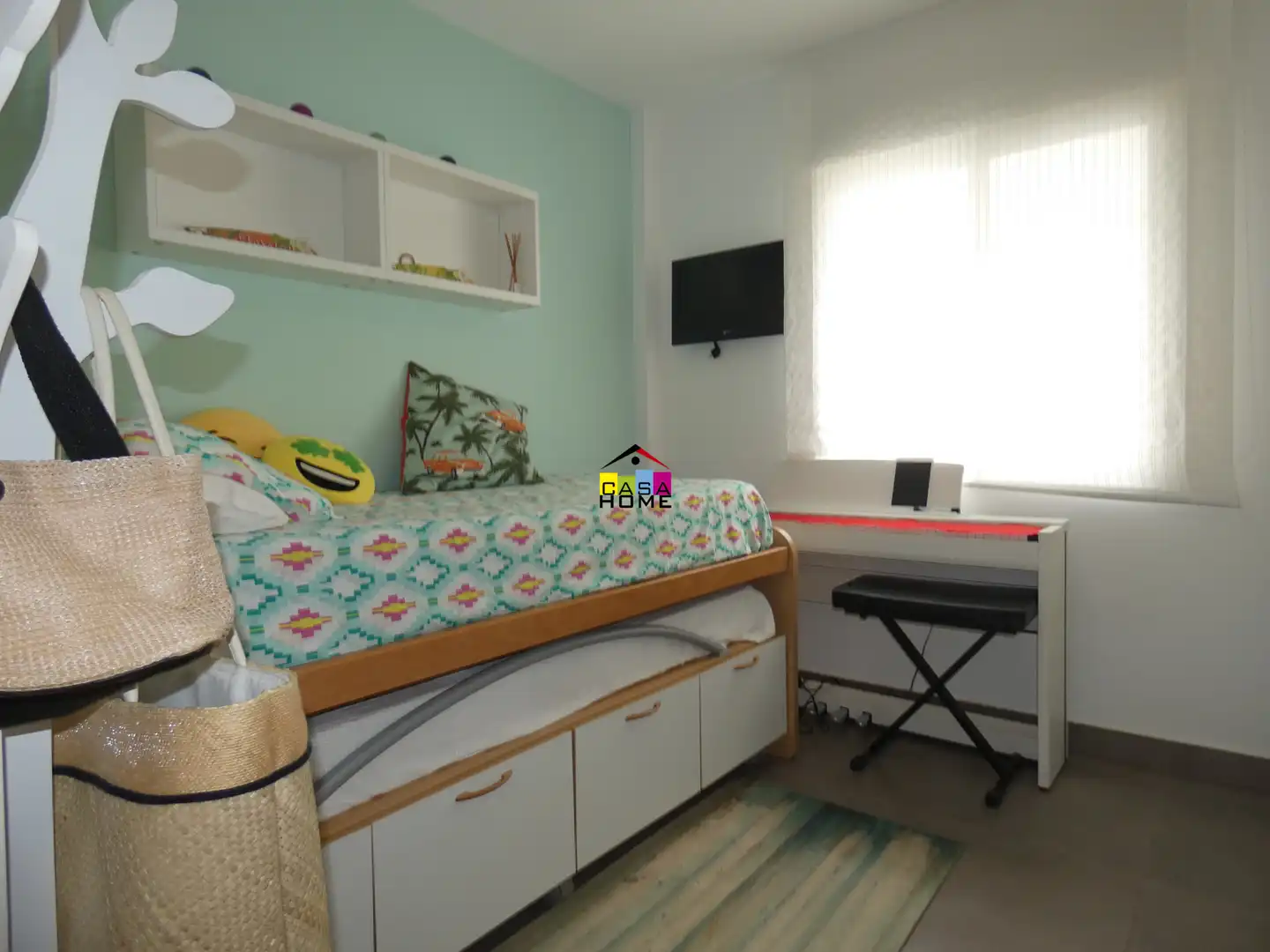 Habitación de Apartamento en venta en Benicasim / Benicàssim con Aire acondicionado, Amueblado y Piscina comunitaria