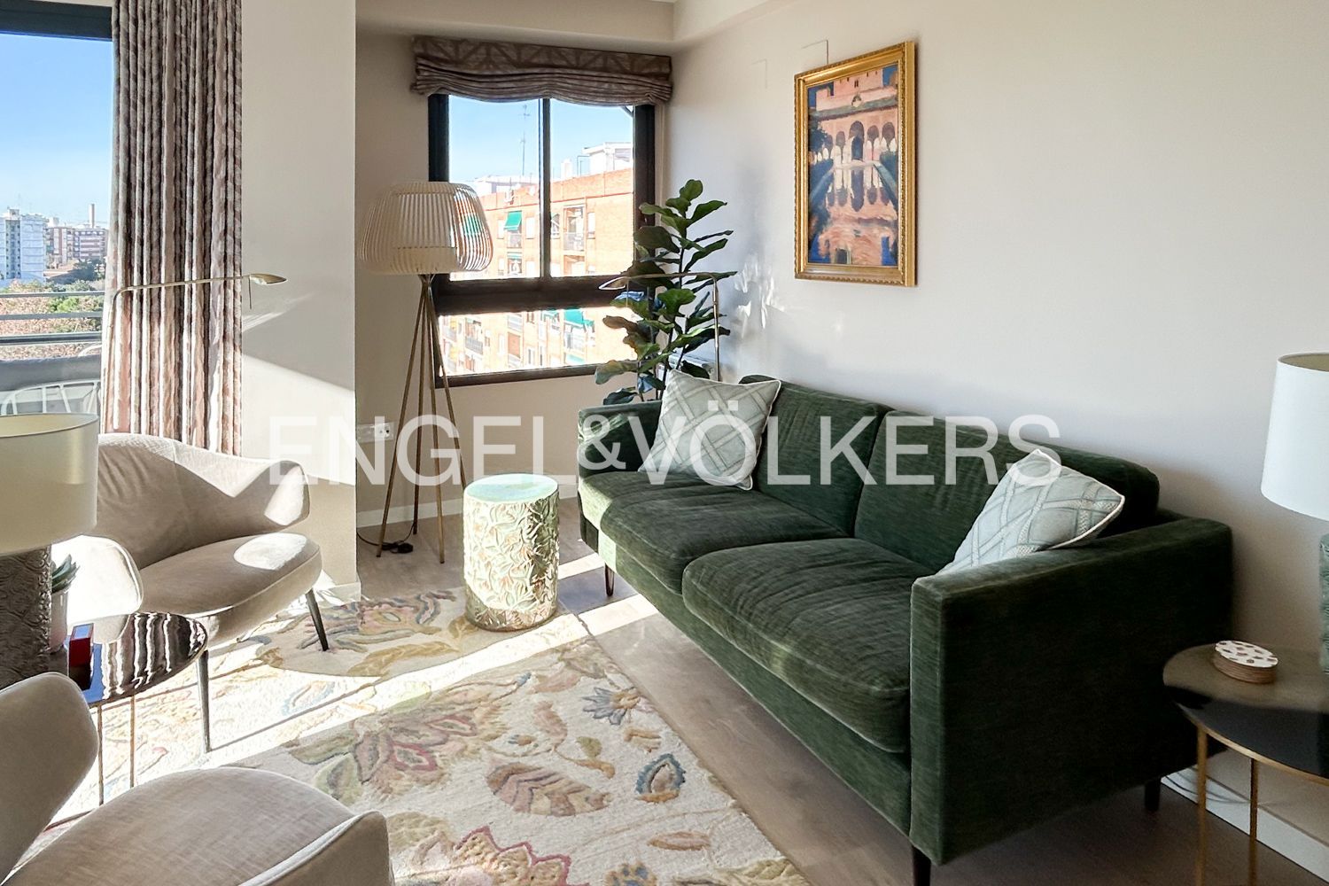 Exterior view of Apartment to rent in  Valencia Capital  with Air Conditioner, Heating and Swimming Pool