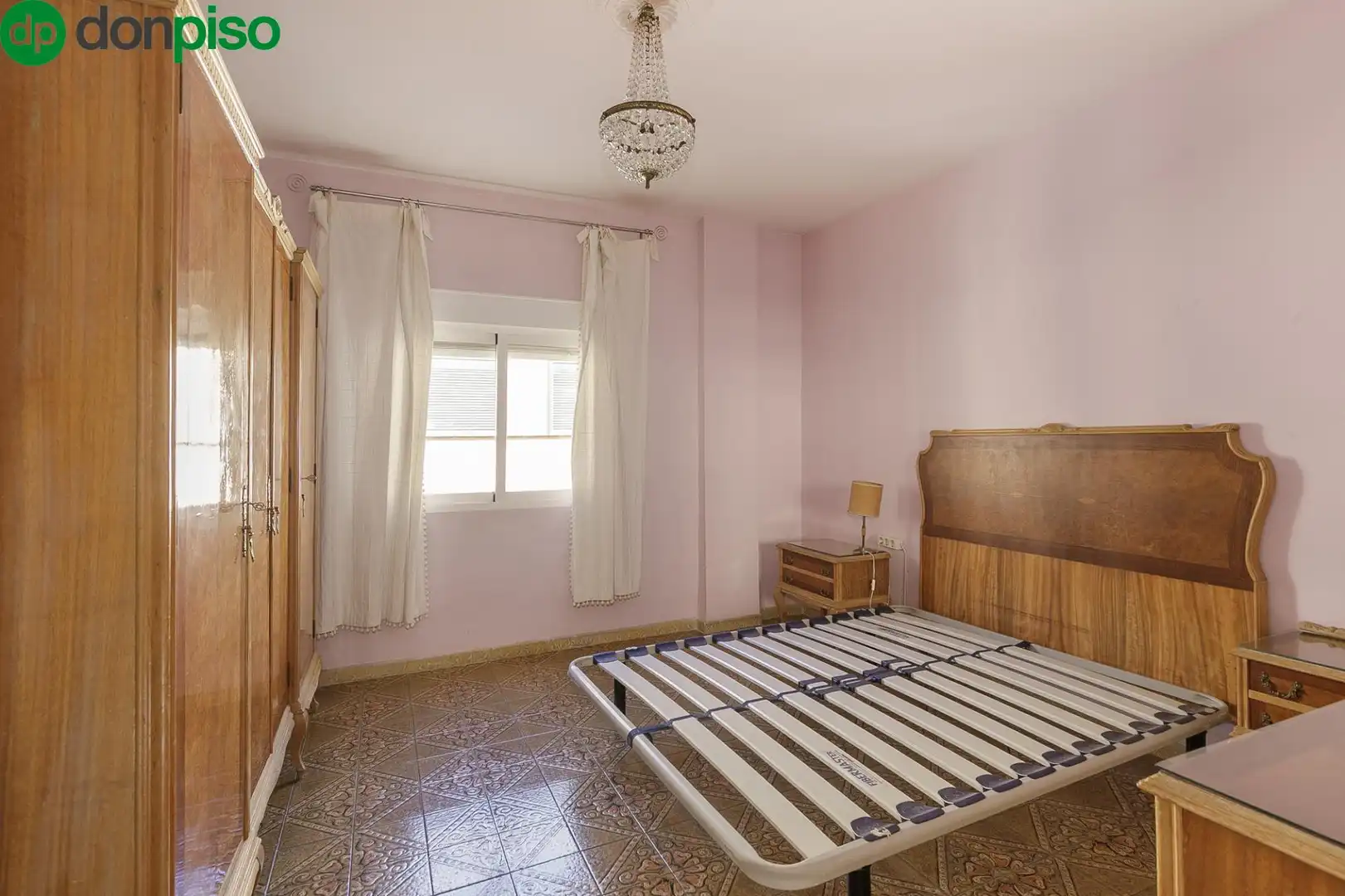 Flat for sale in Calle Carmen de Icaza, Barrio de Zaidín