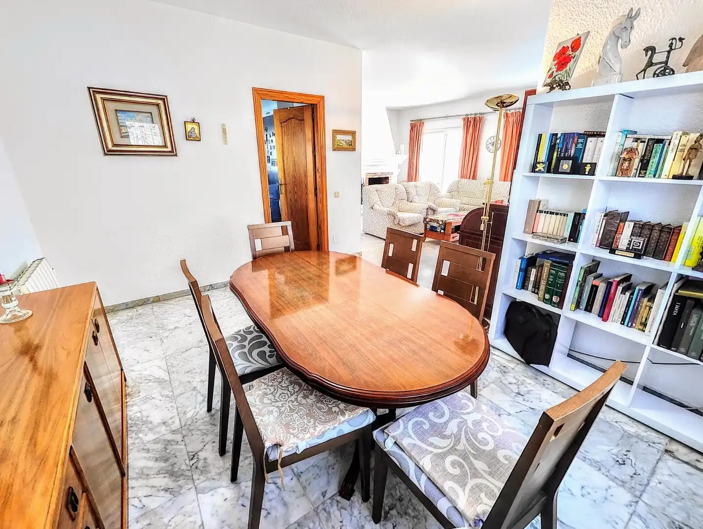 Menjador de Casa o xalet en venda en Benalmádena amb Jardí privat, Terrassa i Traster