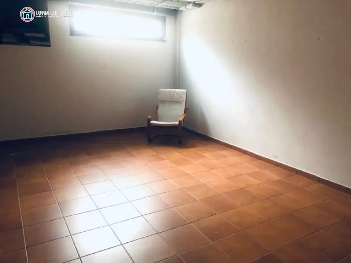 Einfamilien-Reihenhaus zum Verkauf in Facultad de Medicina