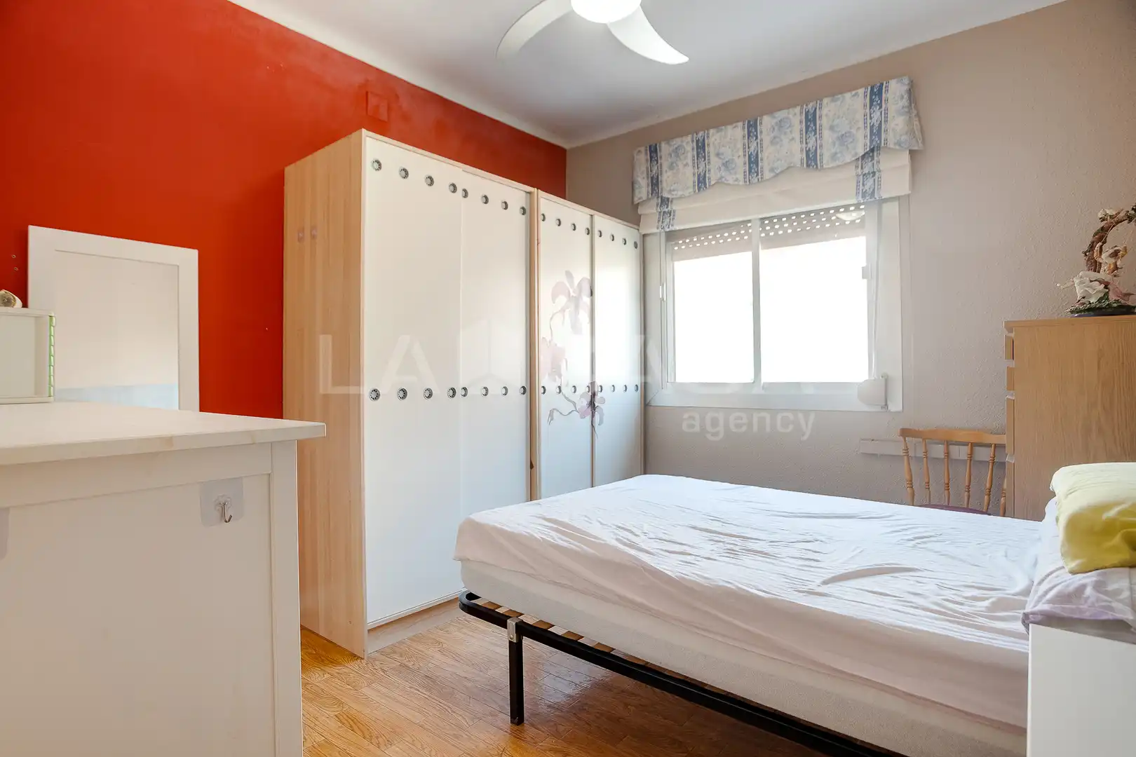 Habitación de Piso en venta en Sant Adrià de Besòs con Balcón