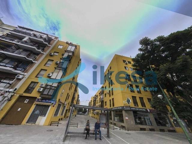 Piso en Venta en La Calzada - La Florida