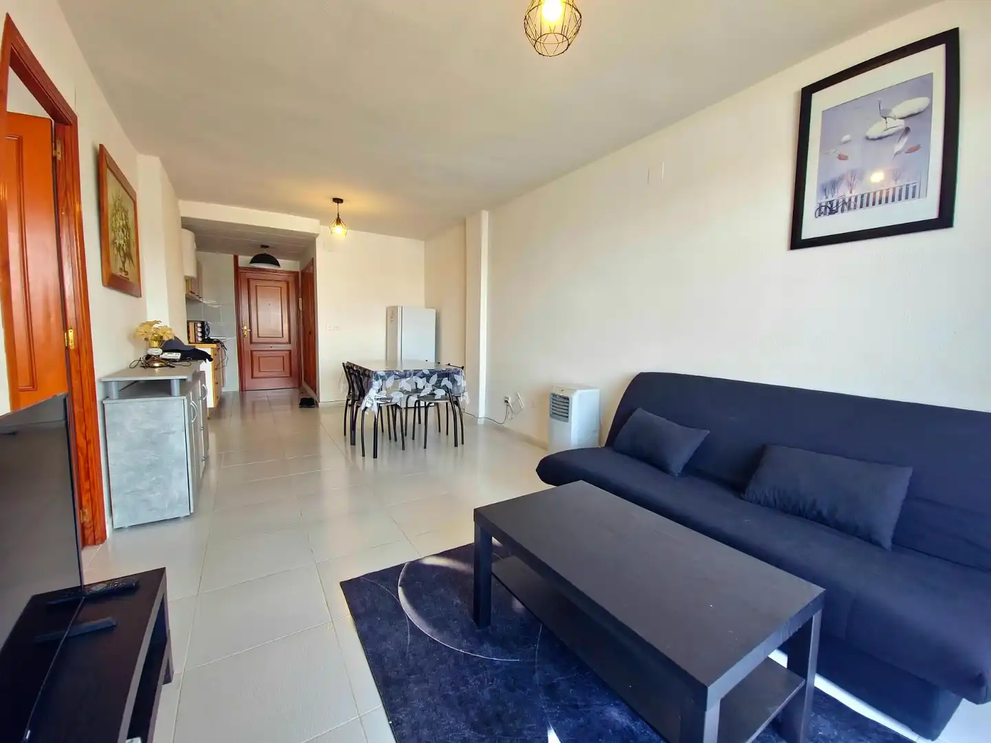 Sala d'estar de Pis de lloguer en Torrevieja amb Aire condicionat, Calefacció i Terrassa
