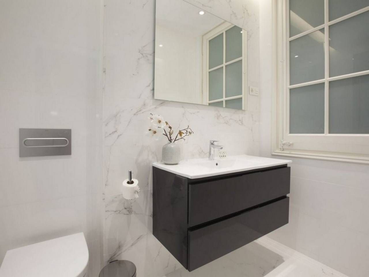 Bathroom of Flat for rent in  Zaragoza Capital