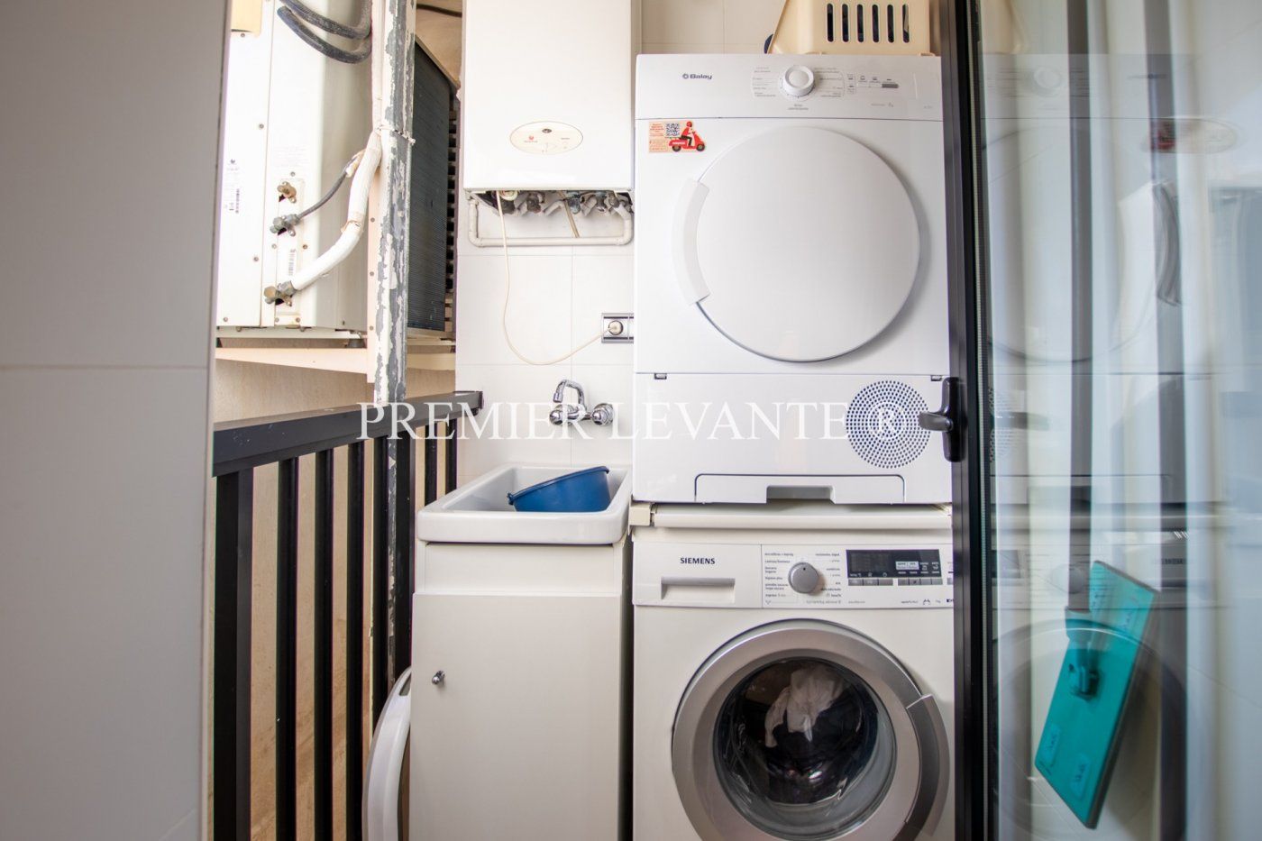 Balcony of Flat for sale in Alicante / Alacant  with Air Conditioner, Heating and Storage room