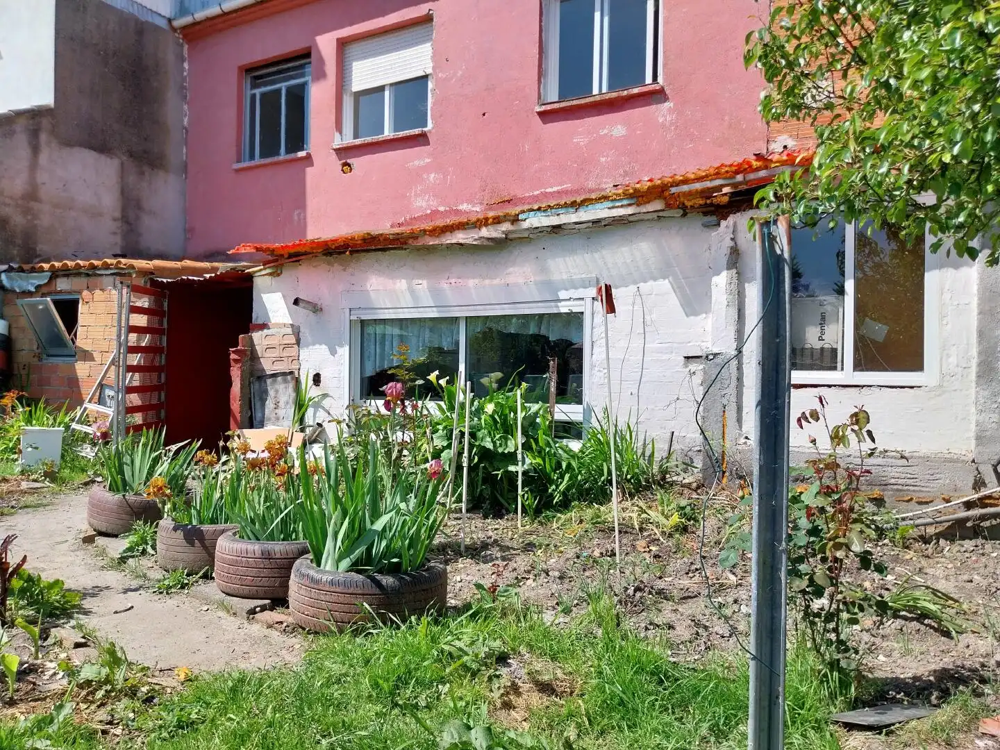 Exterior view of Houses for sale in O Carballiño  