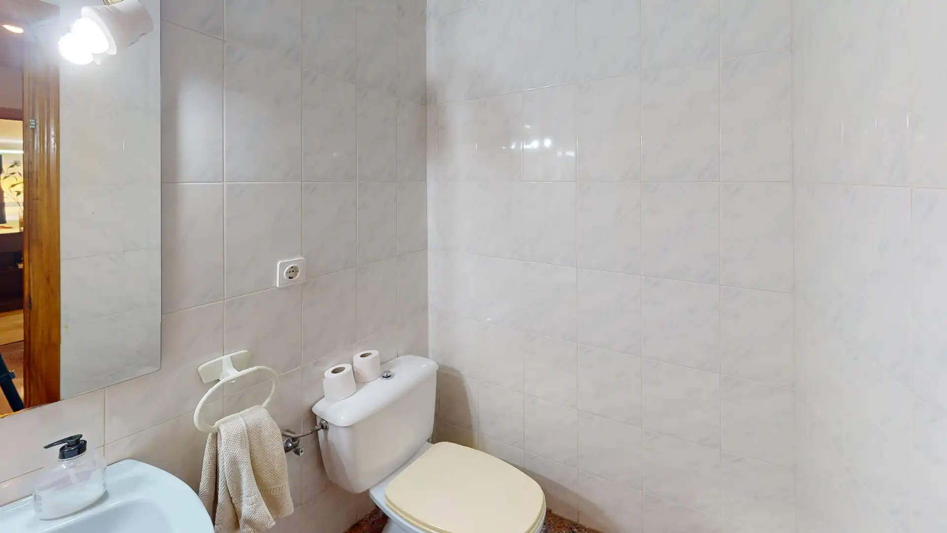 Baño de Local en venta en Elche / Elx con Aire acondicionado y Amueblado