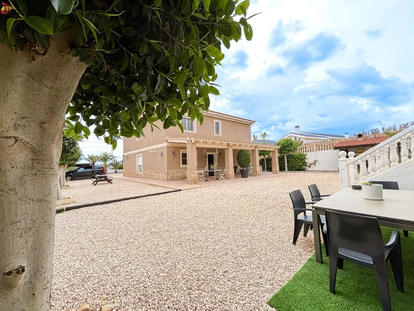 Vista exterior de Casa o xalet de lloguer en Alicante / Alacant amb Jardí privat, Traster i Piscina